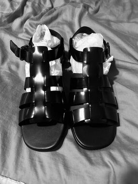 Ecco Black Gloss Leather Cage Sandals - Women's NWOT